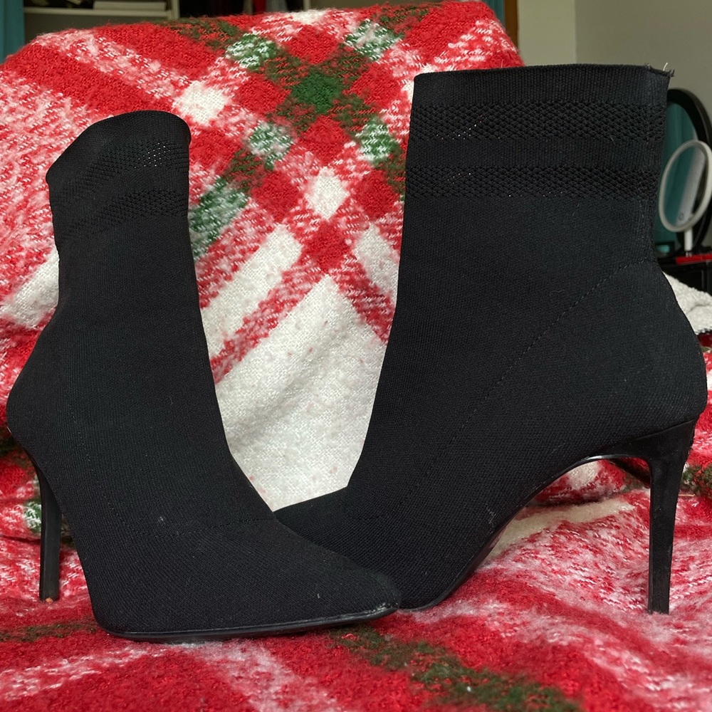 Steve Madden century sock boots size 8M